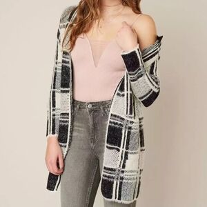 NWT Love by Design Matchmaker Cardigan Sweater Plaid Jacquard Medium Long Knit